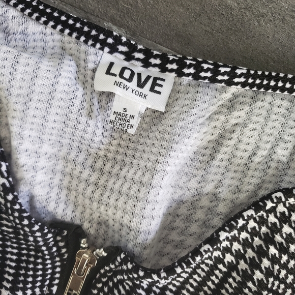 Black White Detailed LNY Business Zip Up - Picture 3 of 3